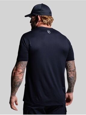 Born Primitive Men's Athletic lightweight Short Sleeve perforated mesh size M